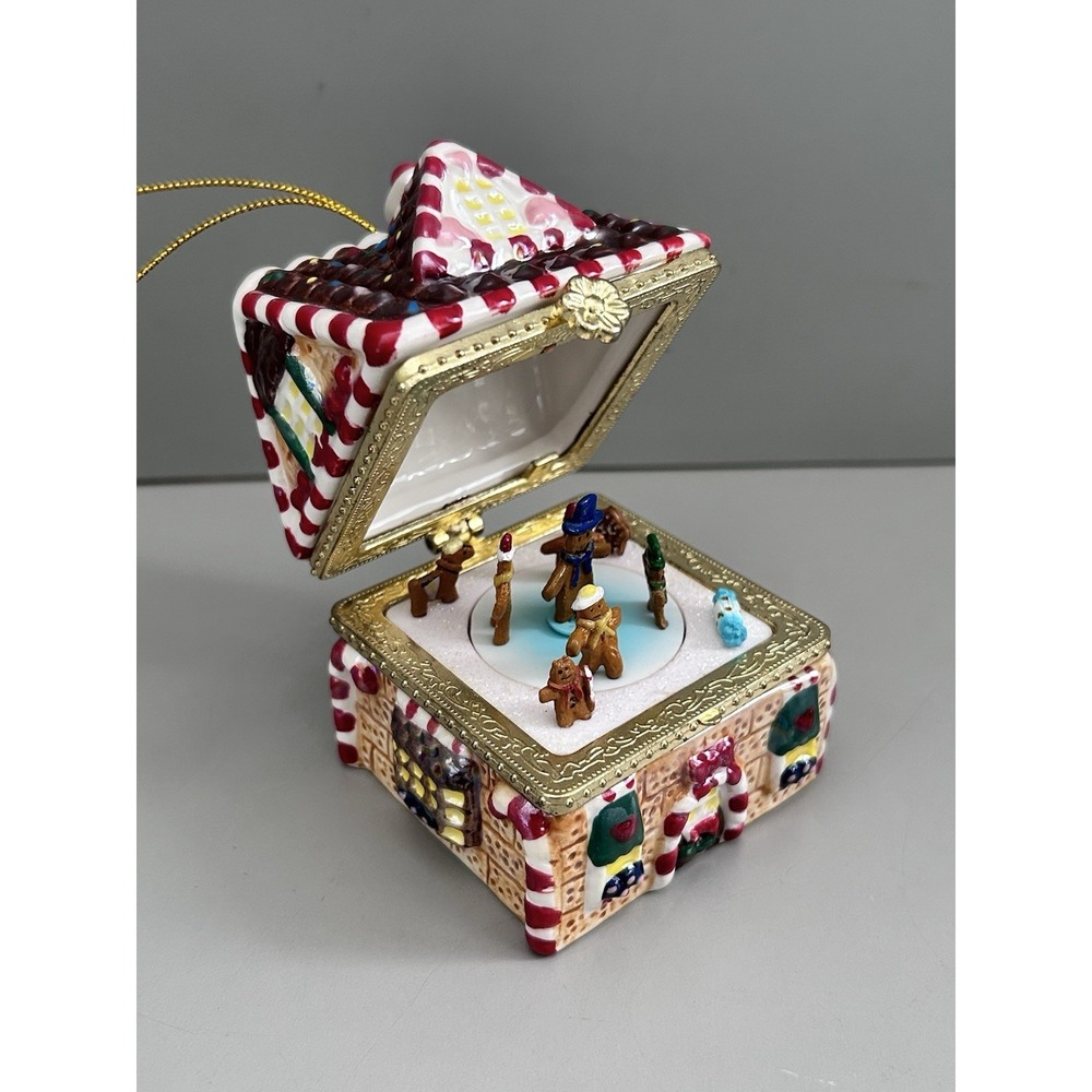 Mr Christmas Animated Music Skating Snowmen Gingerbread House Music Box Ornament